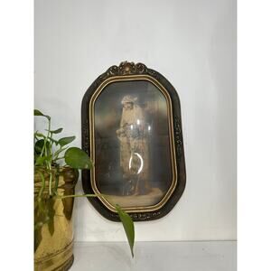 Antique Oval Ornate Picture Frame Victorian Women Wedding Dress Convex Glass